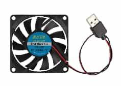 Маслостойкий вентилятор 7010 (12В DC, USB-подключение, размер 70x70x10мм)