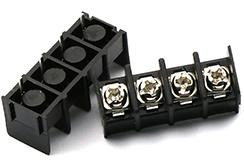 Черные барьерные клеммные колодки KF7.62 KF7620-4P (7.62 мм, 4P, только 2P/3P/4P, остальные контакты спаяны)